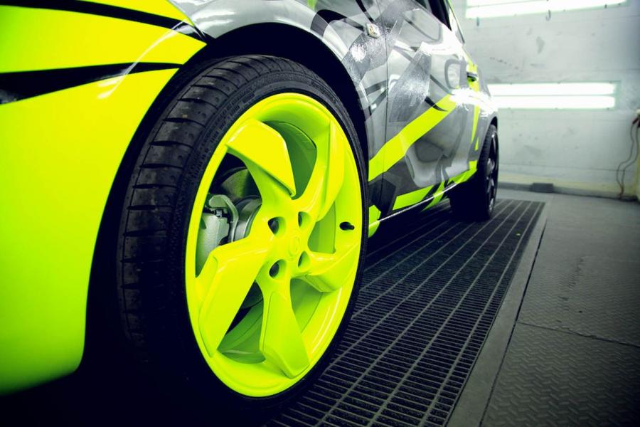  Opel Adam by Valentino Rossi 2014 года  (фото 4 из 9)